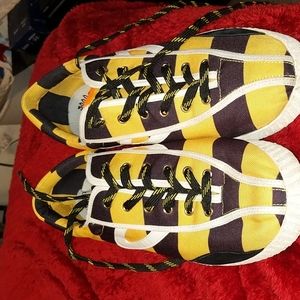 Tretorn size 12 men's sneakers